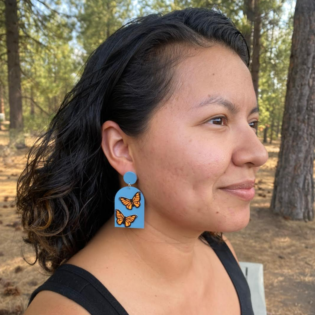 Arco Monarca (Multiple Colors): Blue (Silver plated) / Circle Studs