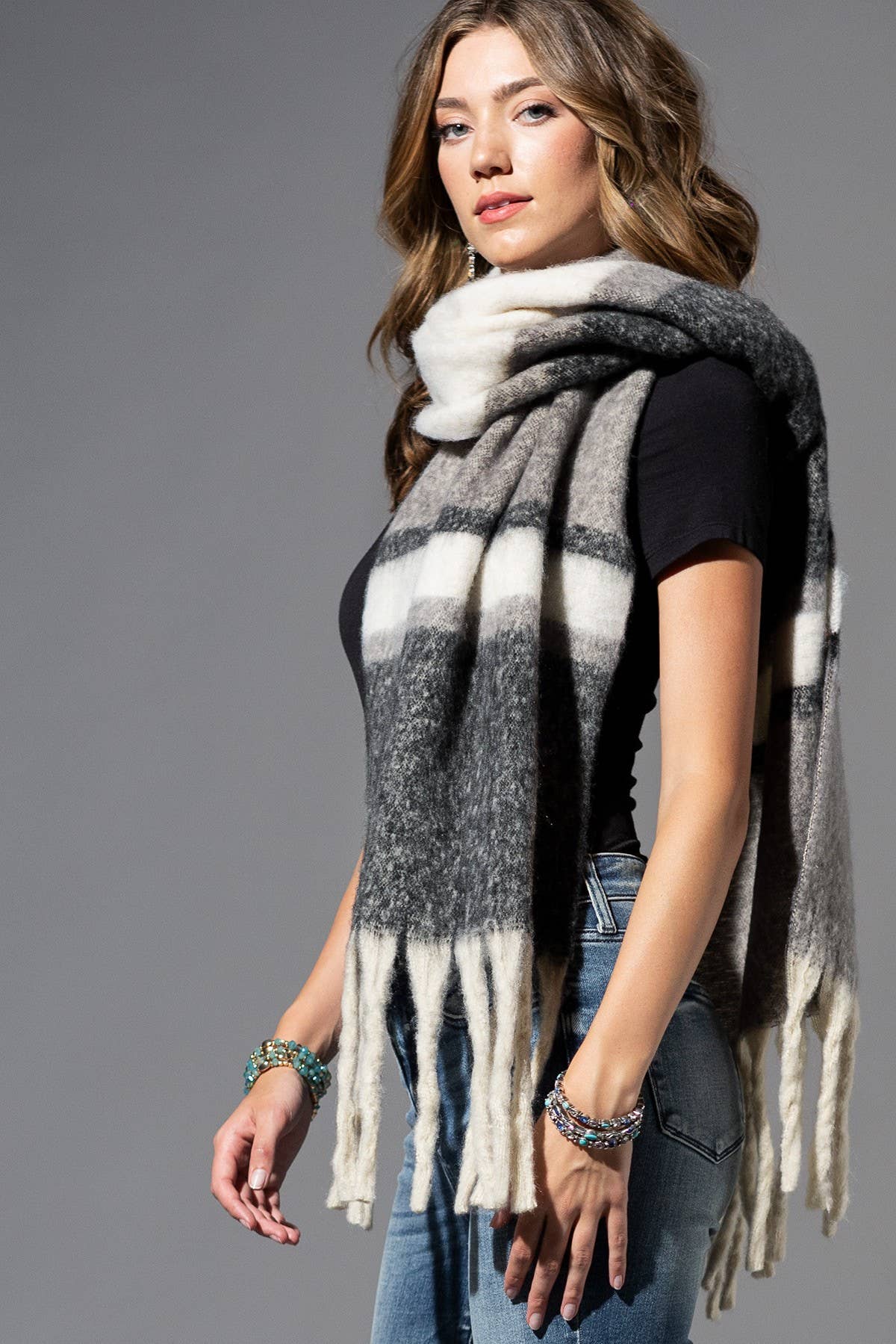 Giant Plaid Pattern Oblong Scarf with Fringe