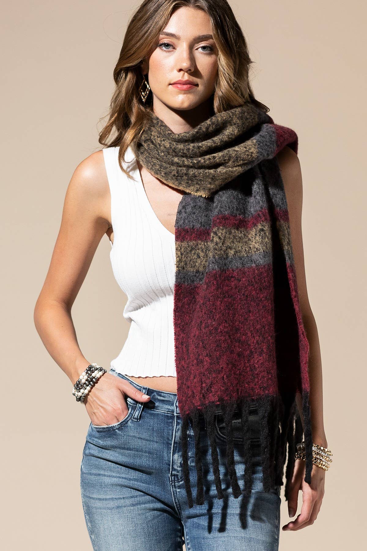 Giant Plaid Pattern Oblong Scarf with Fringe