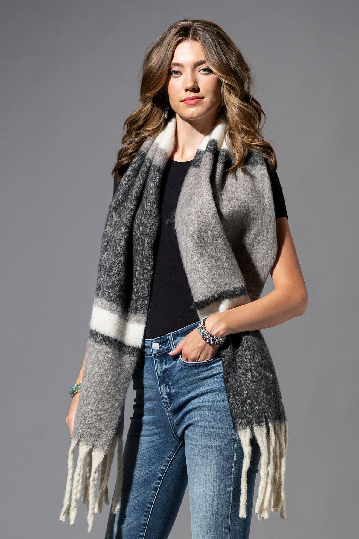 Giant Plaid Pattern Oblong Scarf with Fringe