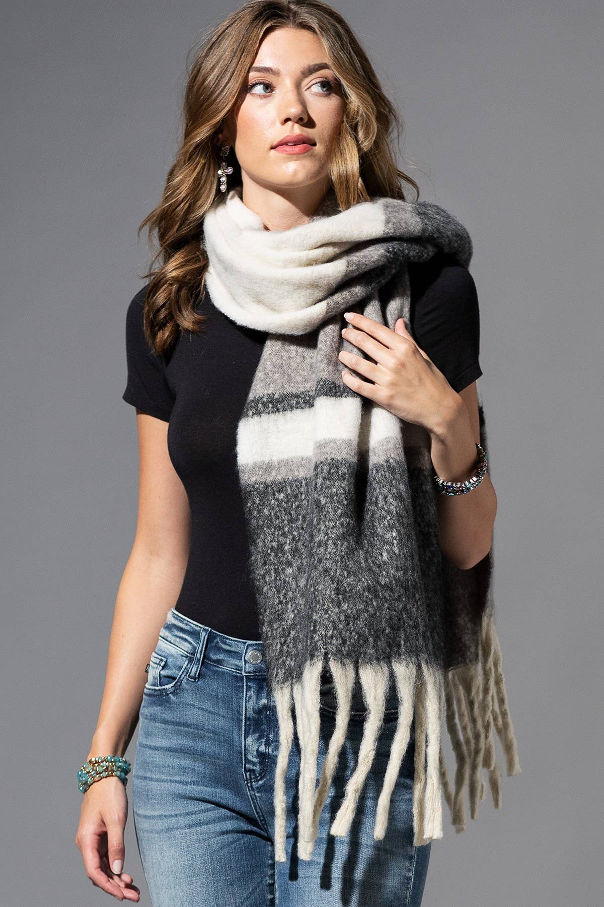 Giant Plaid Pattern Oblong Scarf with Fringe