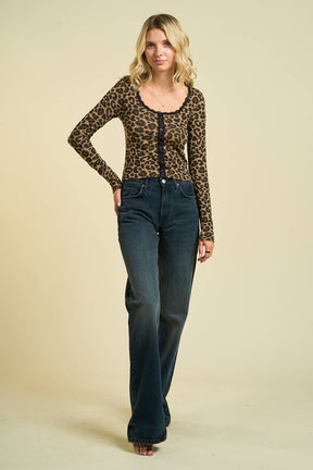 55470-Leopard Print Lace-Trim Long sleeve top