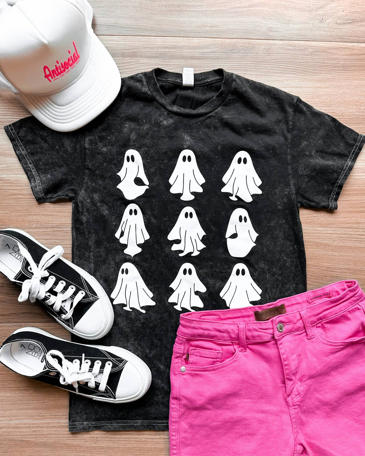 Ghost Party Mineral Wash Halloween Graphic Tee: L